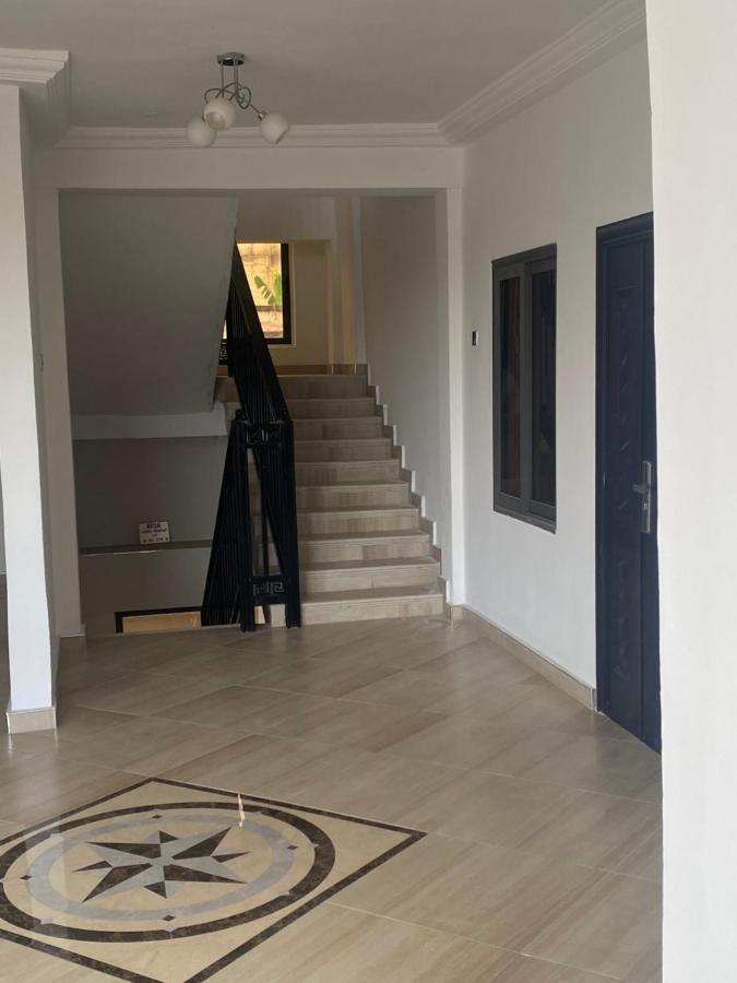Baffour Apartments Adiebeba المظهر الخارجي الصورة