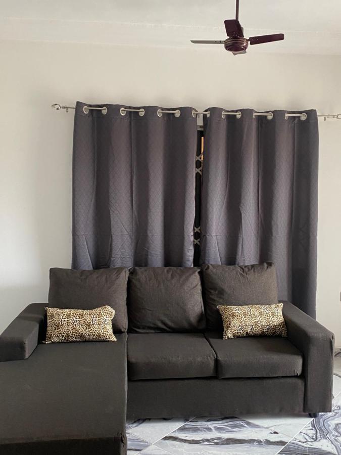 Baffour Apartments Adiebeba المظهر الخارجي الصورة