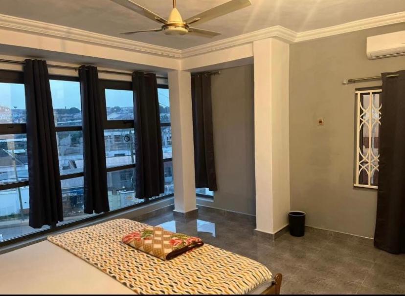 Baffour Apartments Adiebeba المظهر الخارجي الصورة