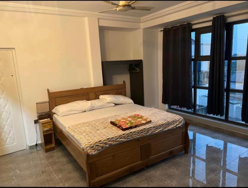 Baffour Apartments Adiebeba المظهر الخارجي الصورة