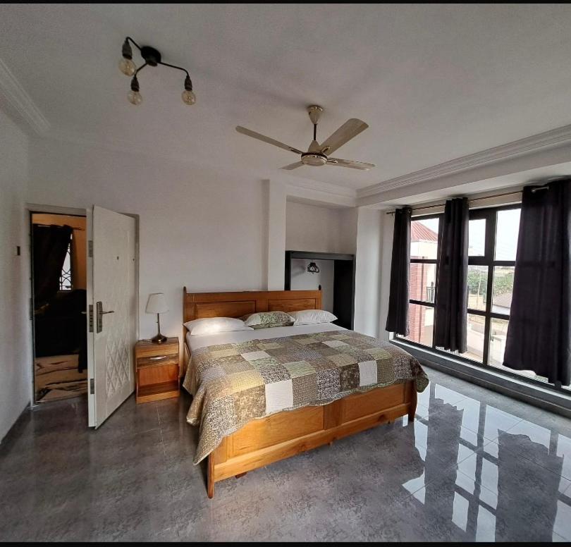 Baffour Apartments Adiebeba المظهر الخارجي الصورة