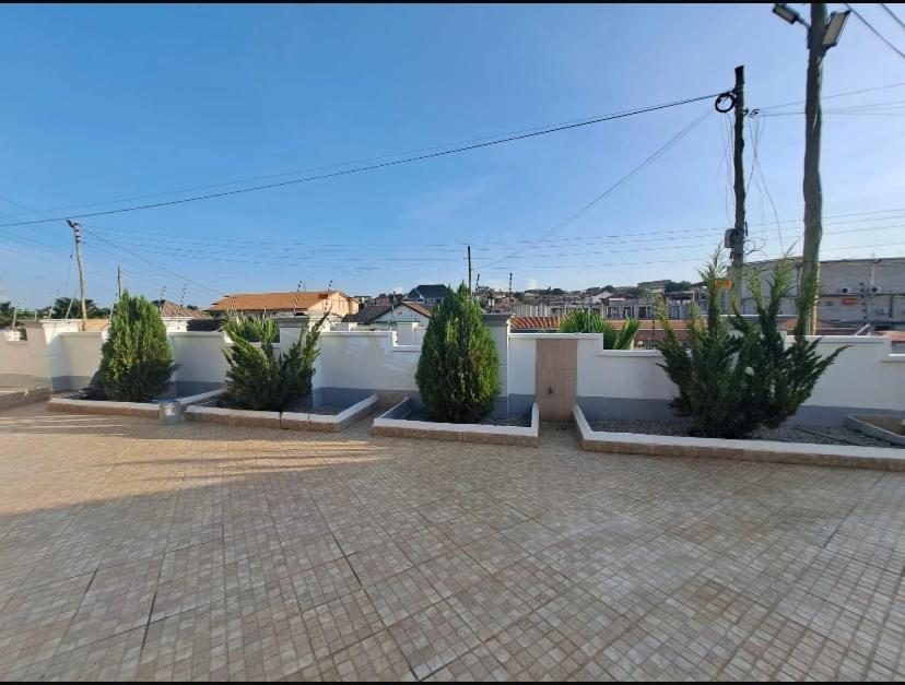 Baffour Apartments Adiebeba المظهر الخارجي الصورة