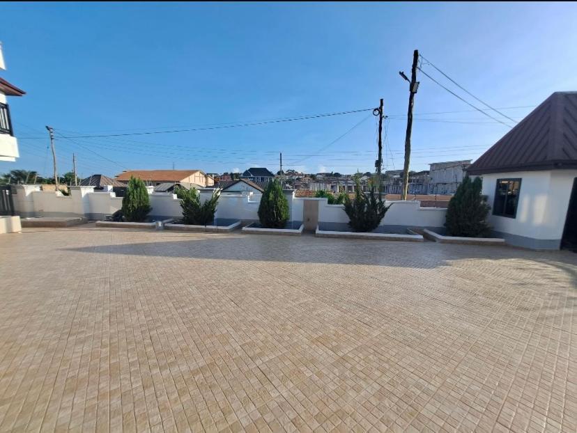 Baffour Apartments Adiebeba المظهر الخارجي الصورة
