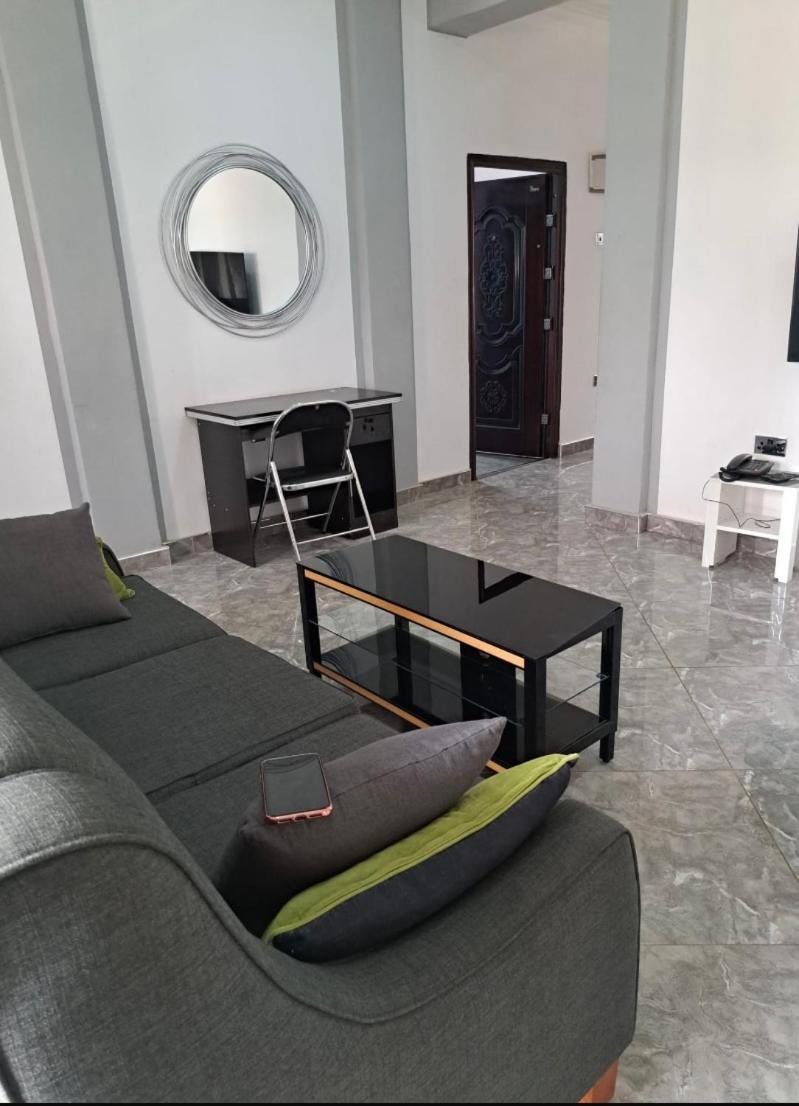 Baffour Apartments Adiebeba المظهر الخارجي الصورة